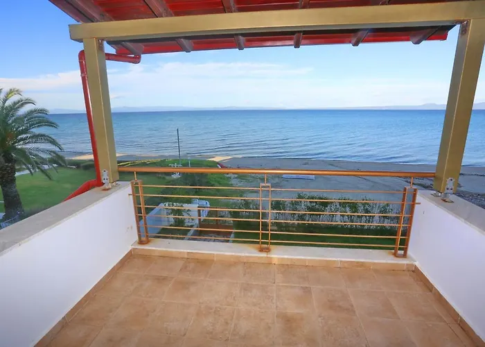 Omega - Beachfront, Garden, Bbq Villa