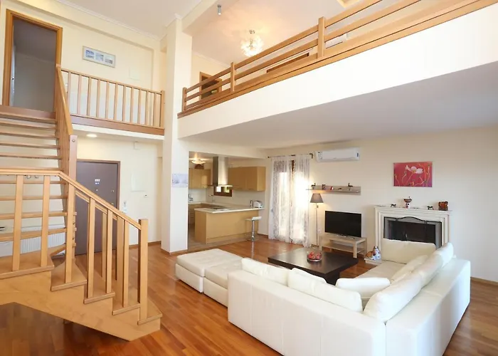 Omega - Beachfront, Garden, Bbq