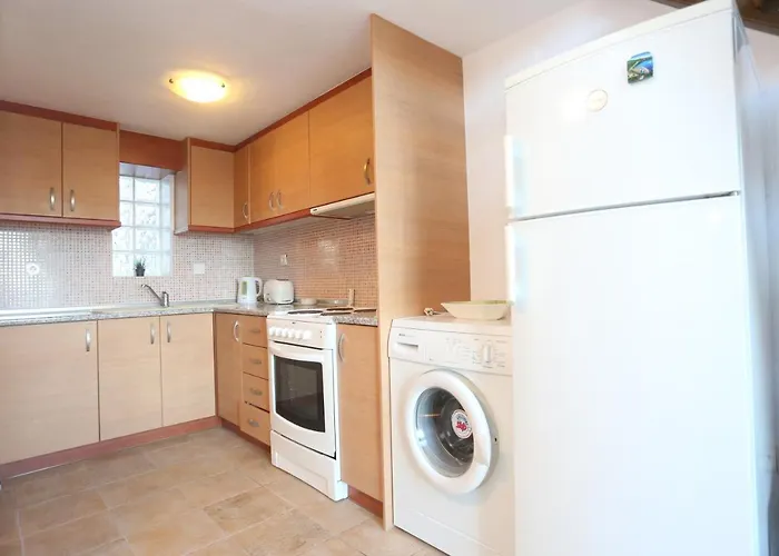 Omega - Beachfront, Garden, Bbq Villa