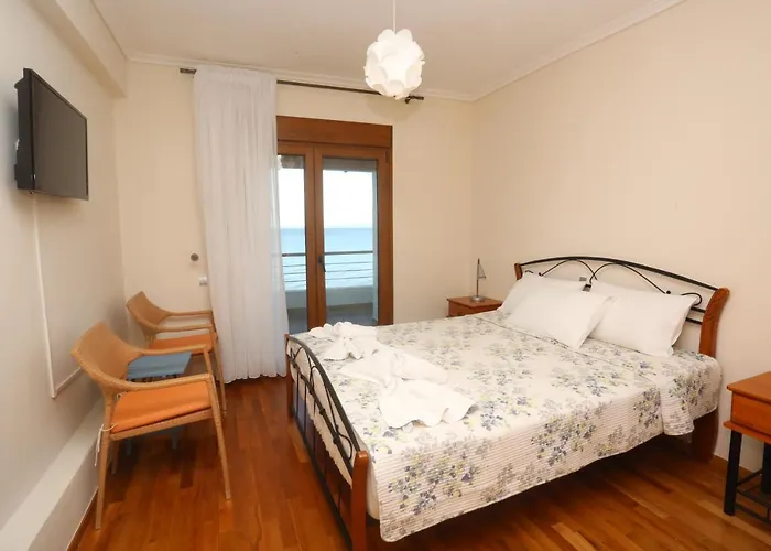 Omega - Beachfront, Garden, Bbq *