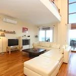 Omega - Beachfront, Garden, Bbq * 하니오티