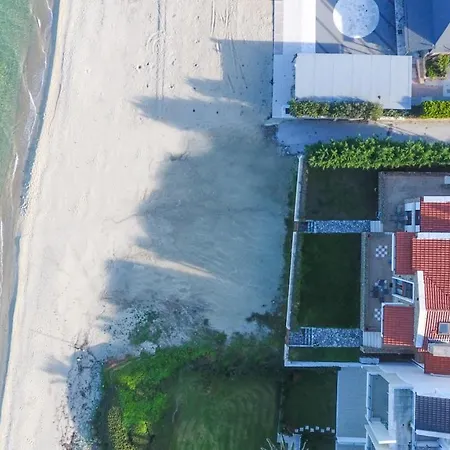 Вилла Omega - Beachfront, Garden, Bbq Ханиоти