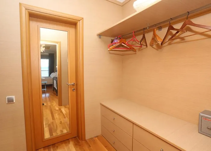 Omega - Beachfront, Garden, Bbq Вилла *